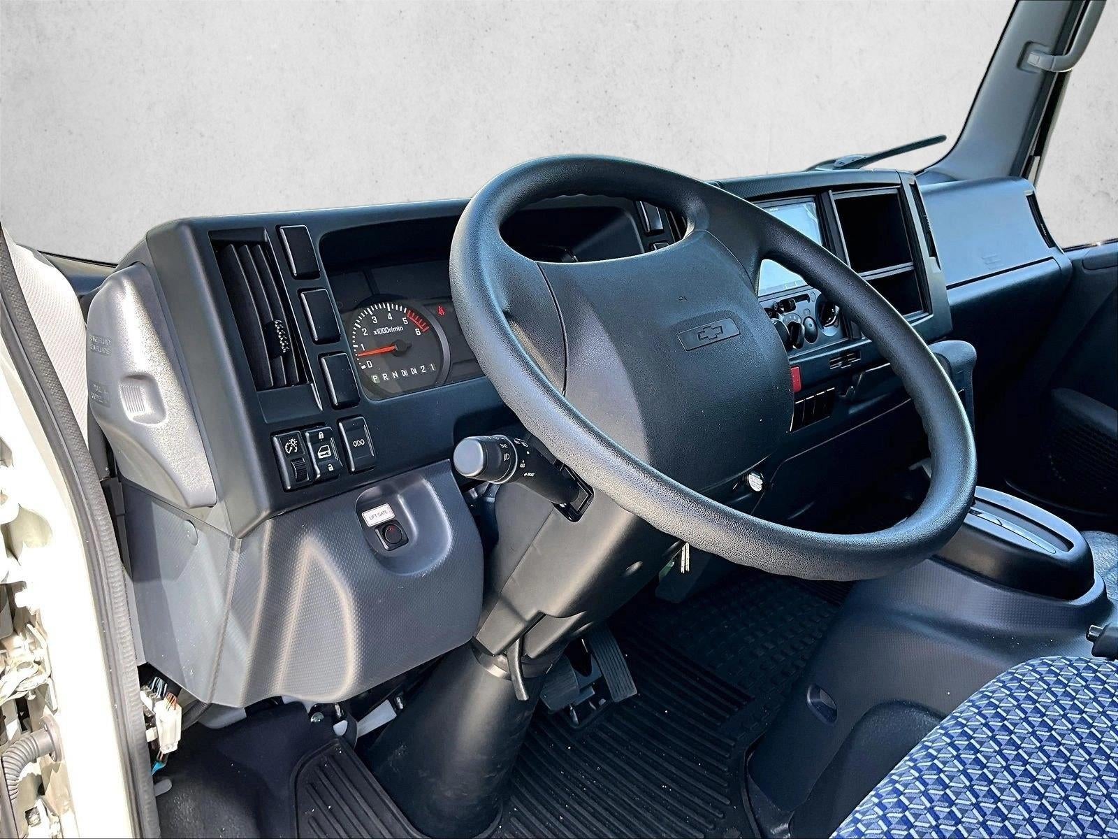 2024 Chevrolet Low Cab Forward 4500 HG NA
