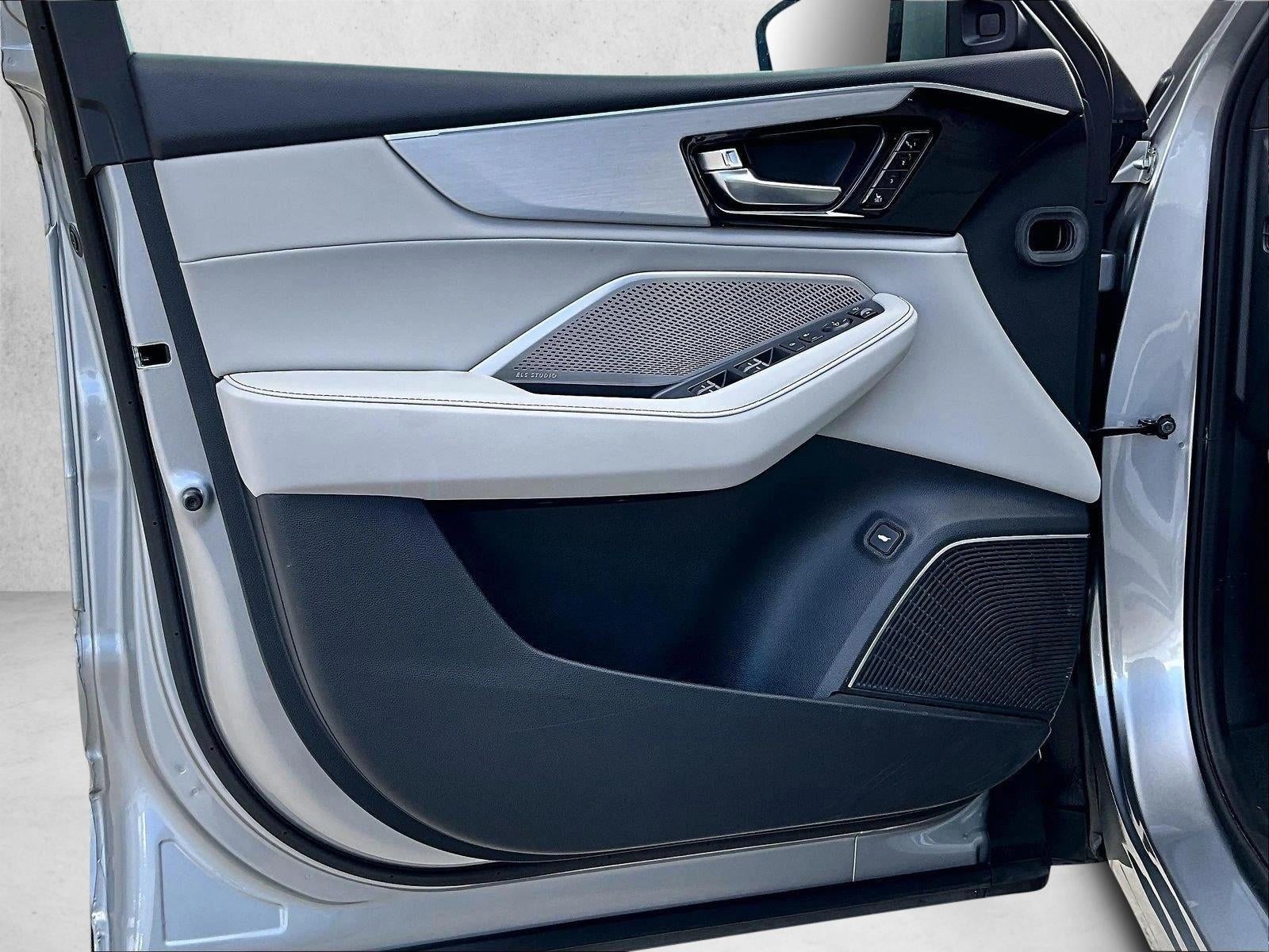 2023 Acura MDX w/Technology Package