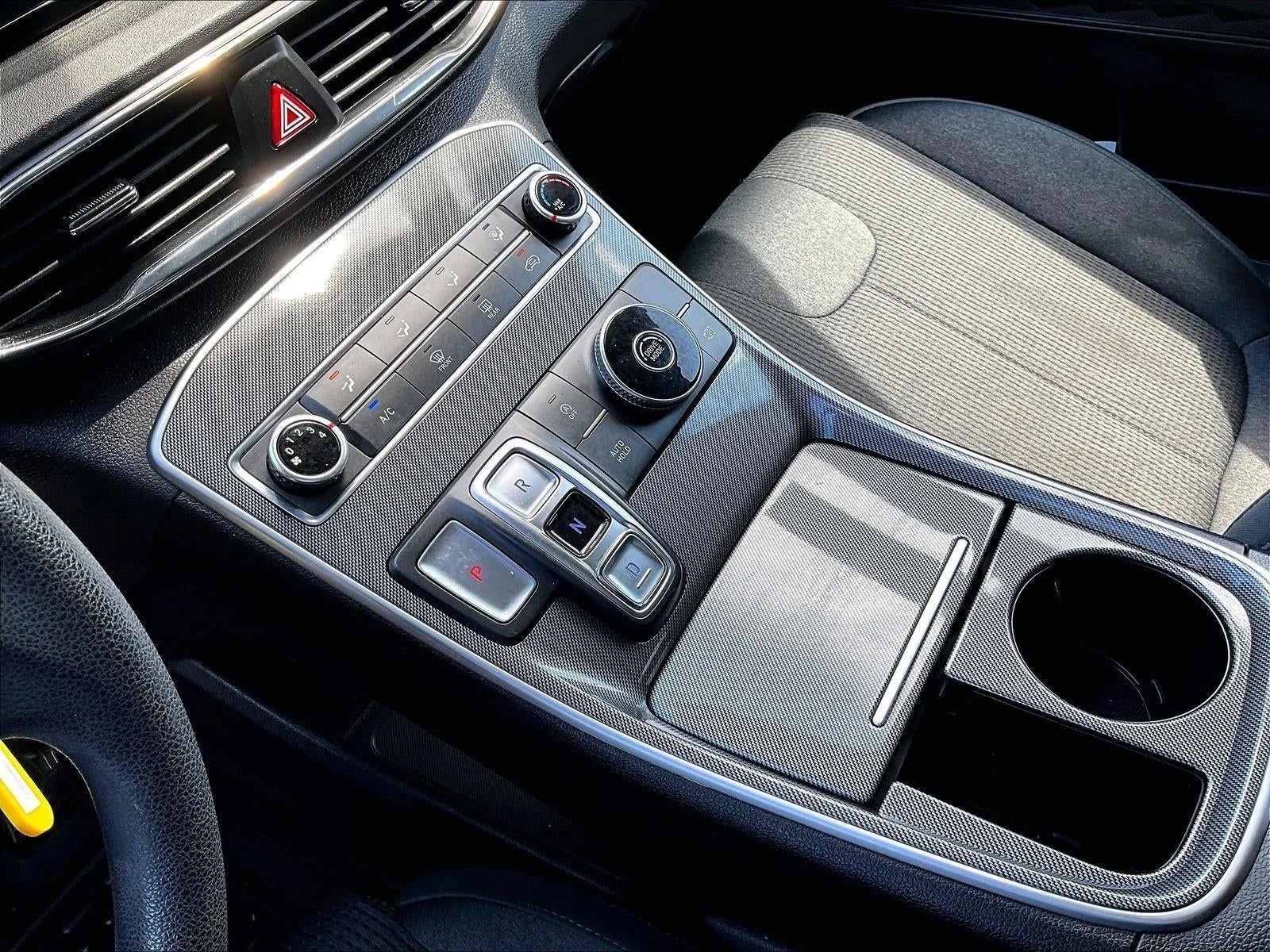 2021 Hyundai Santa Fe SE