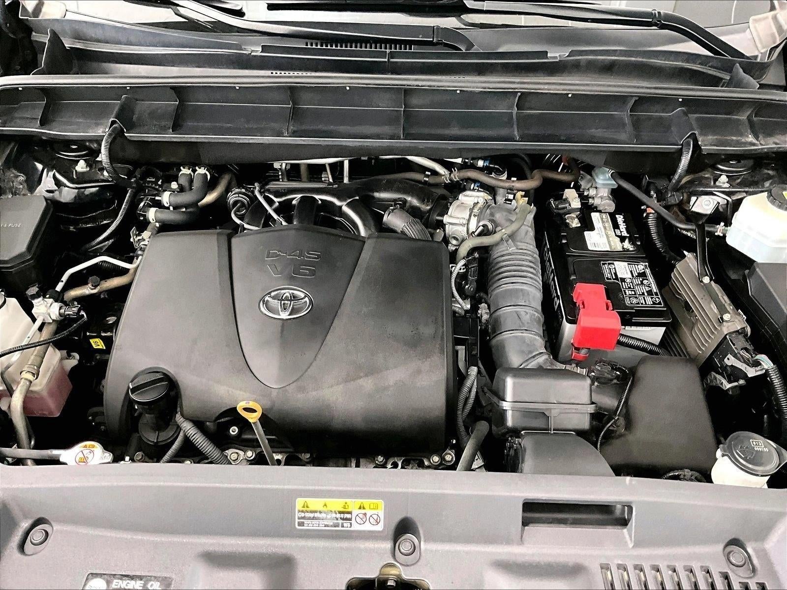 2022 Toyota Highlander LE