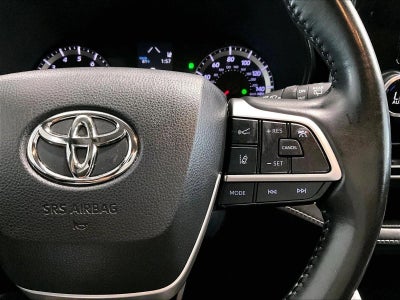 2022 Toyota Highlander LE