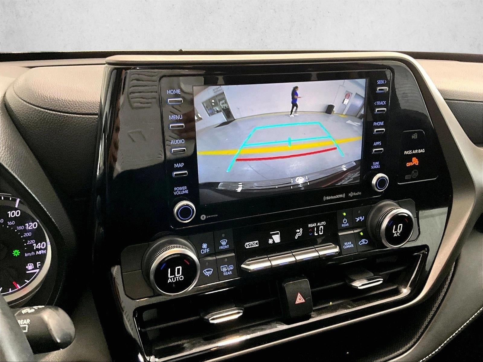2022 Toyota Highlander LE