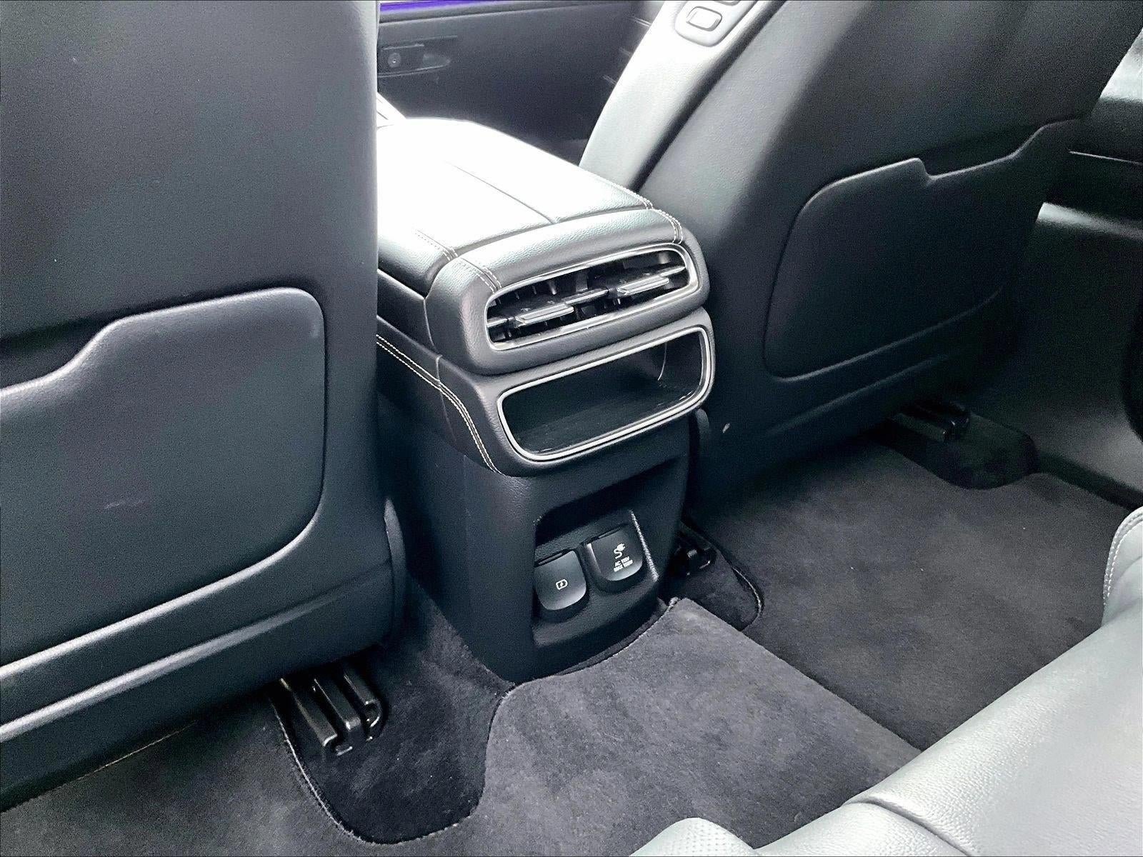 2024 Genesis GV80 Base