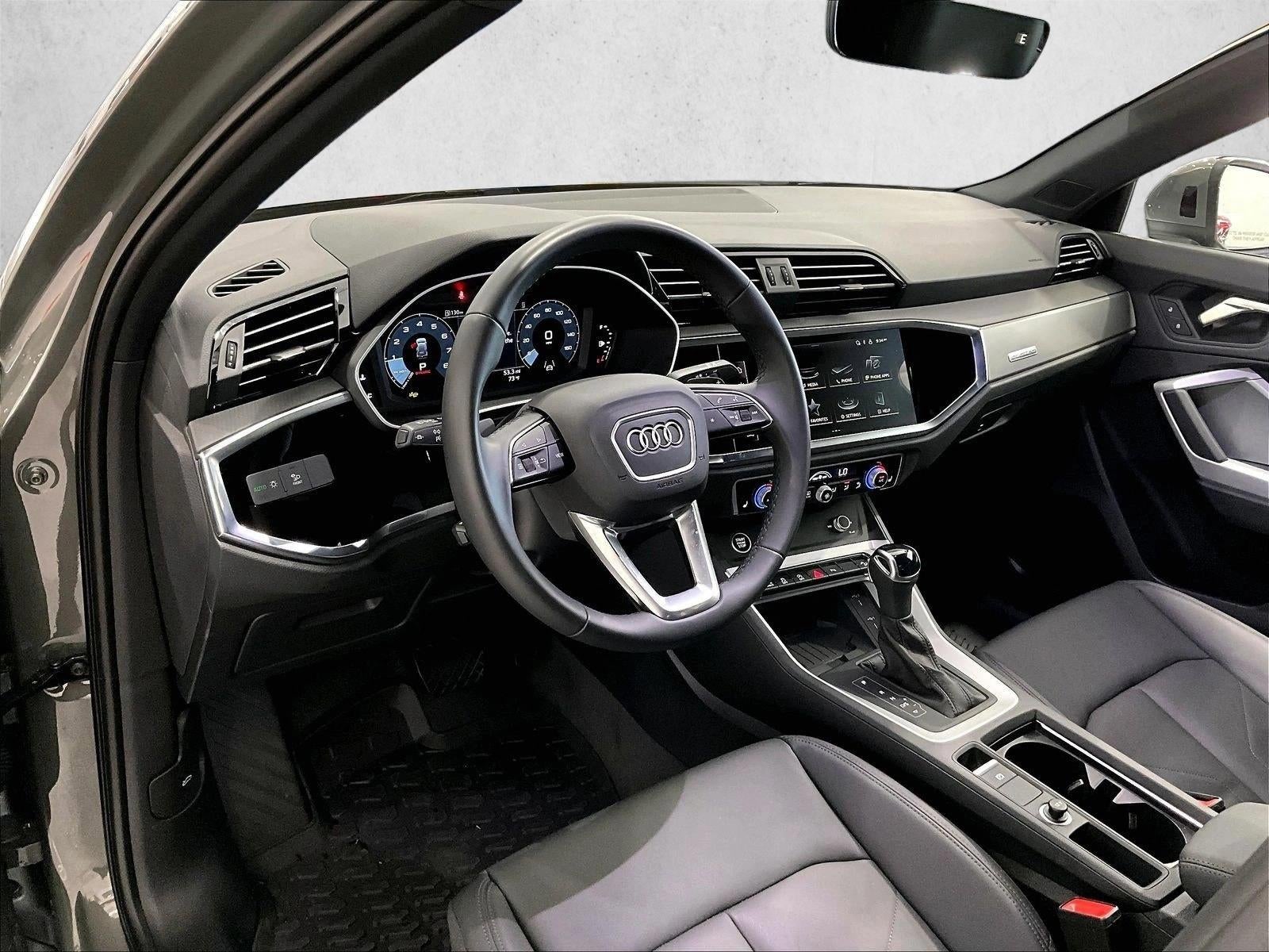 2024 Audi Q3 Premium 45 TFSI S line quattro Tiptronic