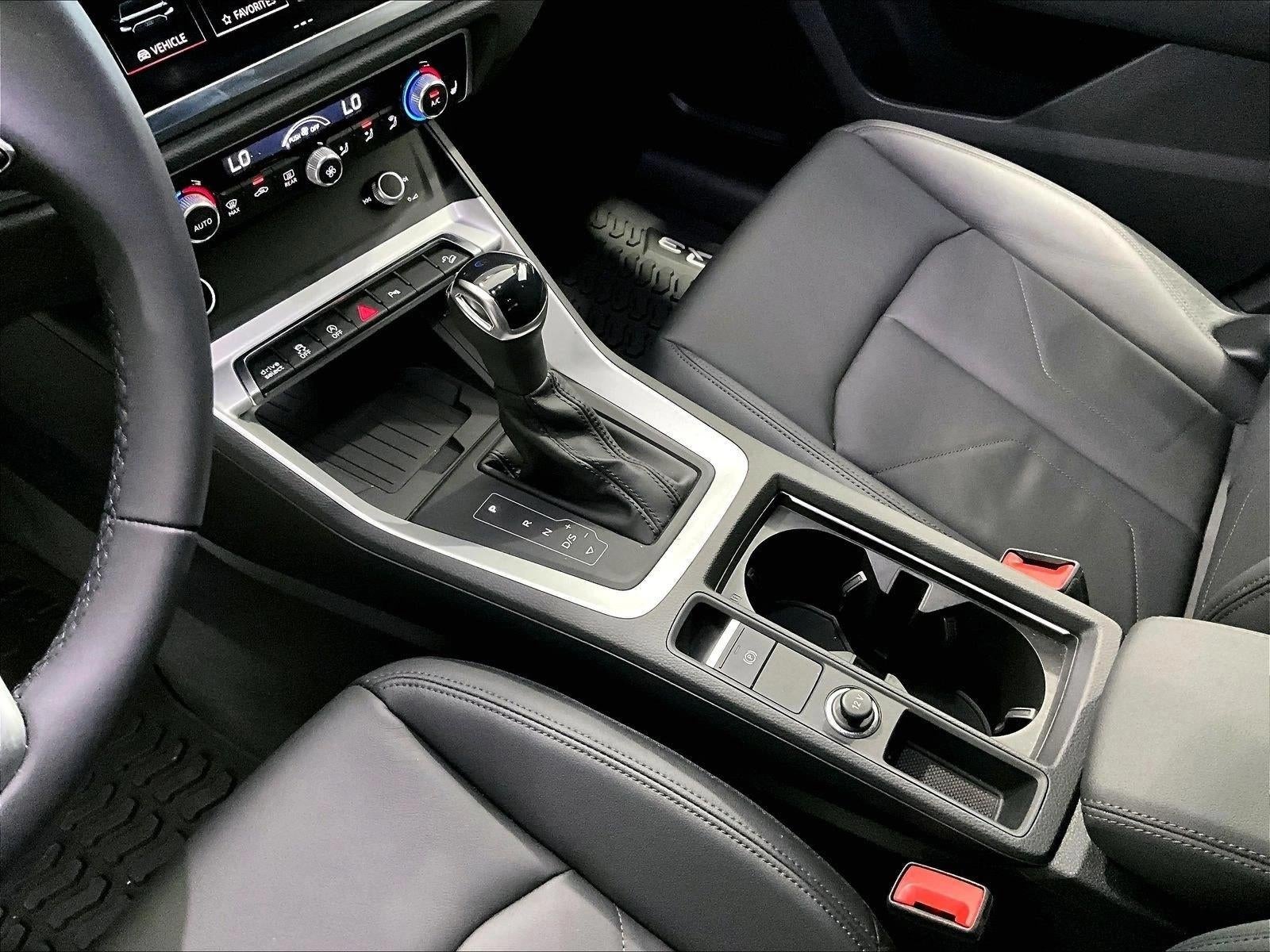 2024 Audi Q3 Premium 45 TFSI S line quattro Tiptronic