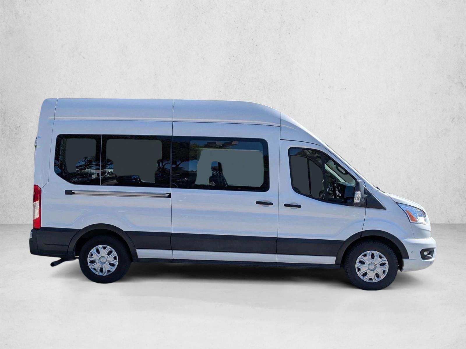 2022 Ford Transit Passenger Wagon XL