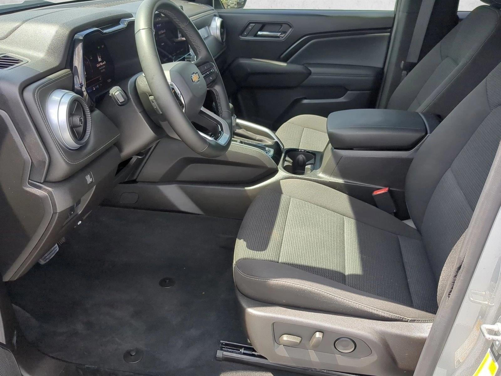 2025 Chevrolet Colorado WT/LT