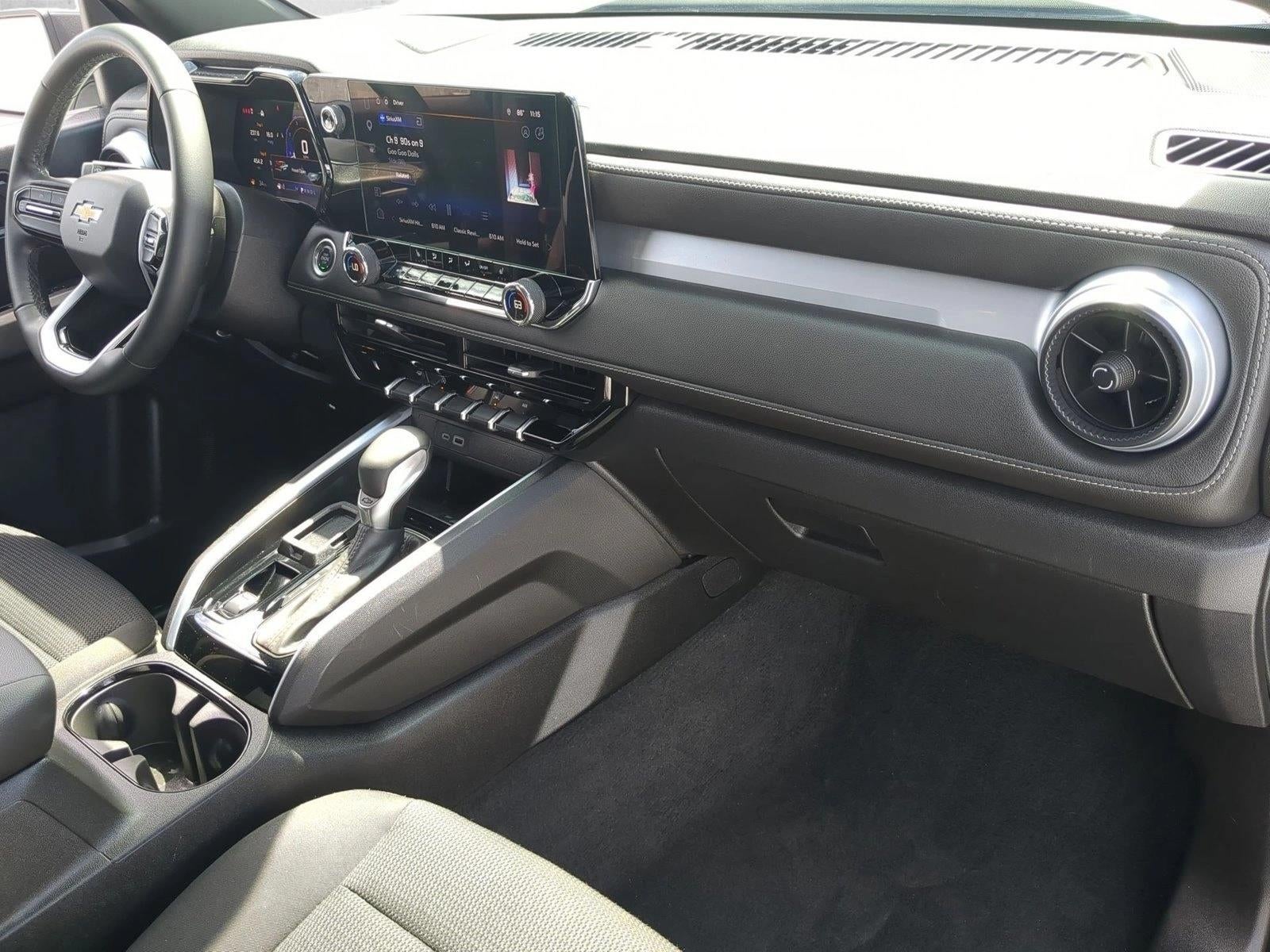 2025 Chevrolet Colorado WT/LT