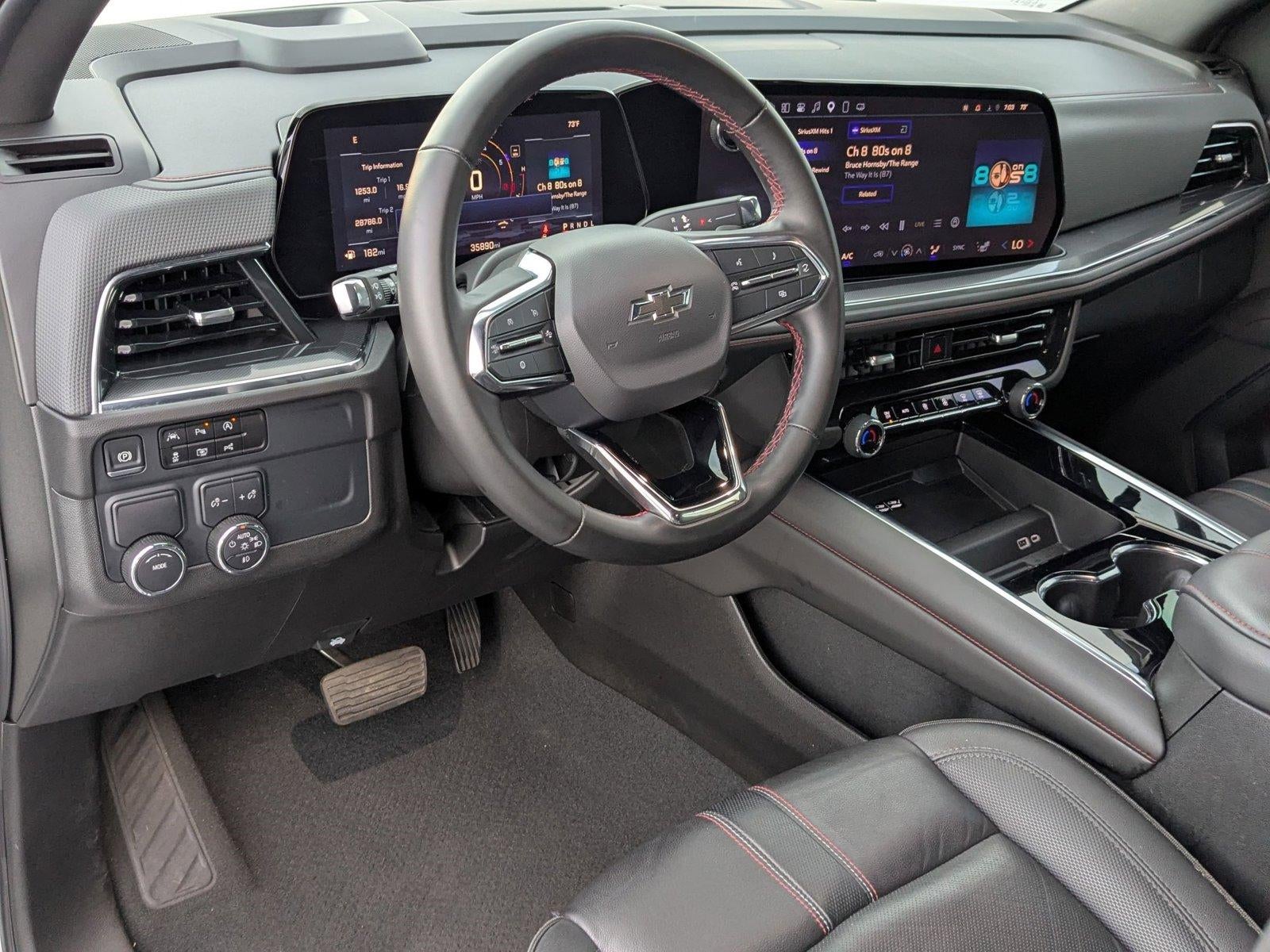 2025 Chevrolet Suburban RST
