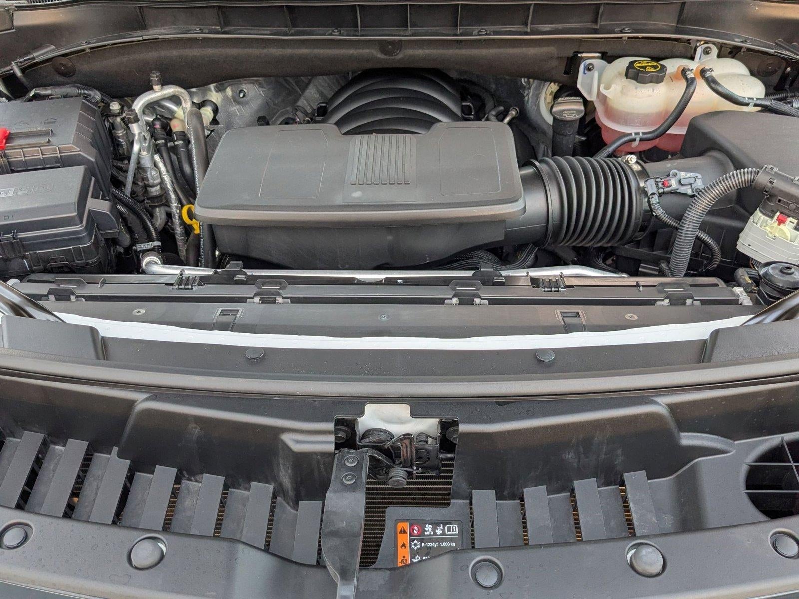 2025 Chevrolet Suburban RST