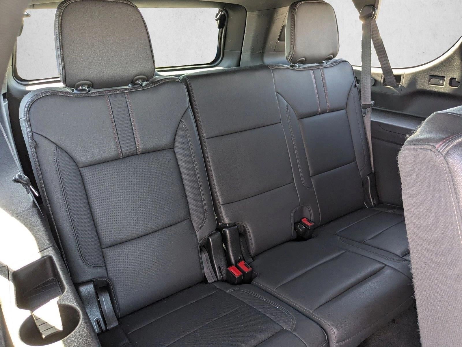 2023 Chevrolet Suburban RST