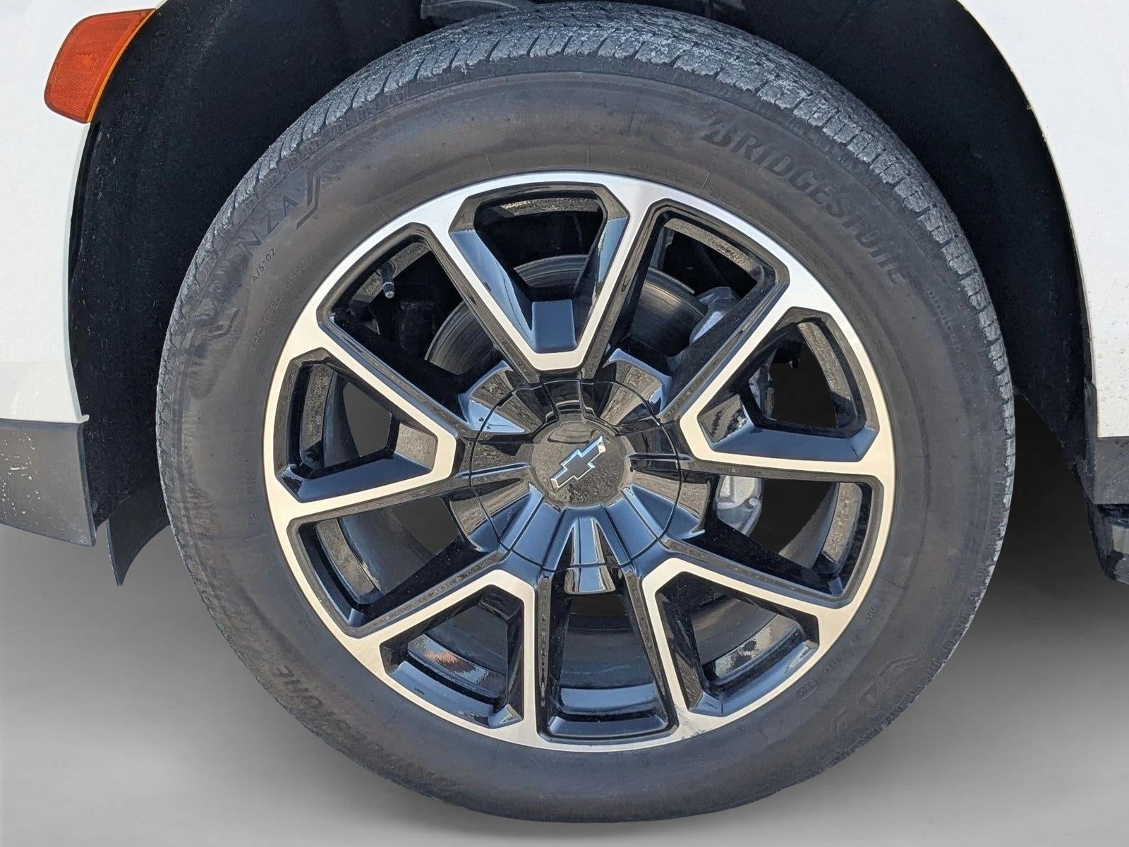 2023 Chevrolet Suburban RST