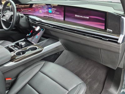 2025 Cadillac Escalade Luxury