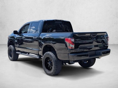 2019 Nissan TITAN SL