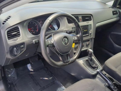 2017 Volkswagen Golf TSI S 4-Door