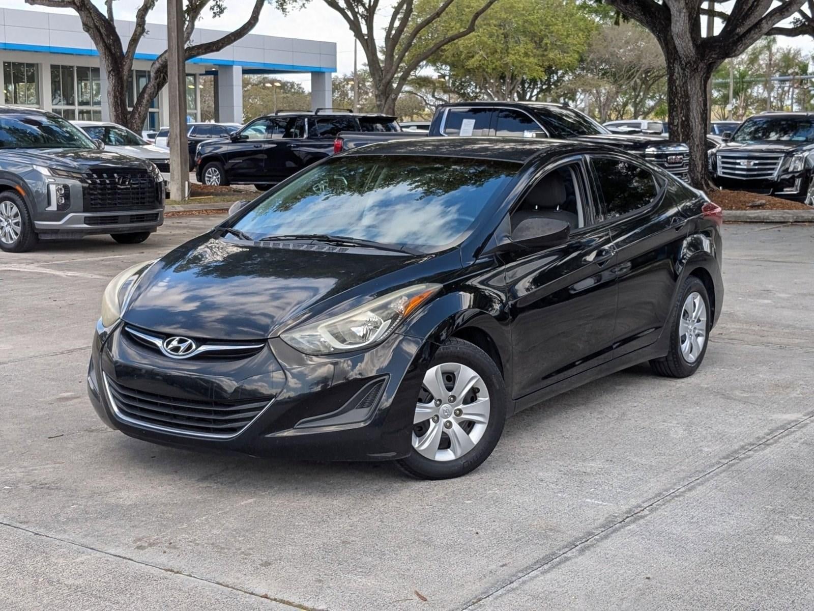 2016 Hyundai Elantra SE