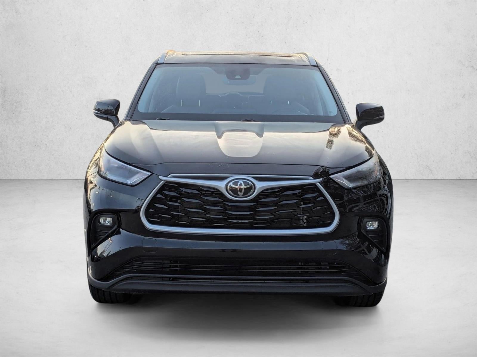 2023 Toyota Highlander Base