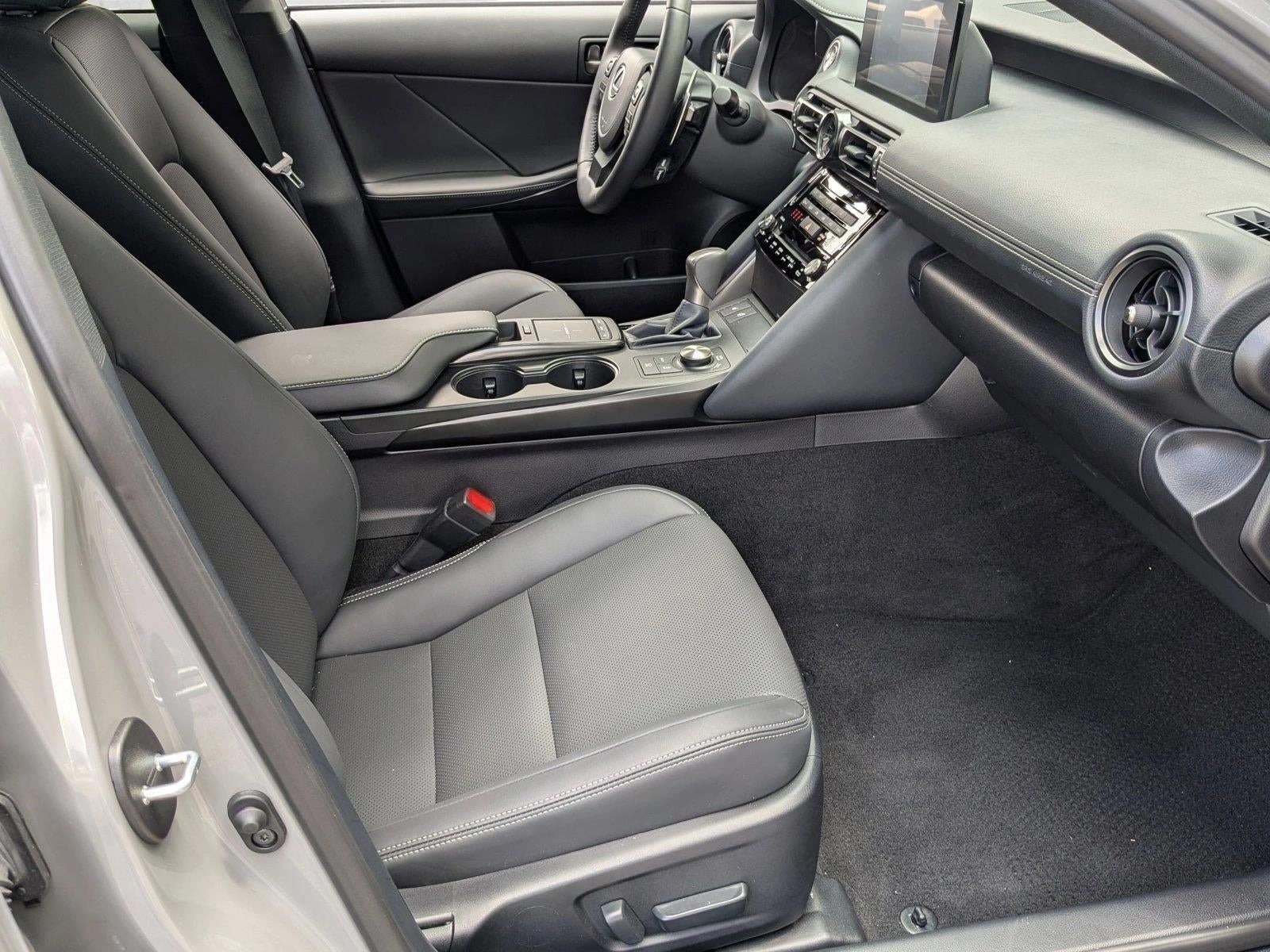 2025 Lexus IS IS 350 F SPORT Design