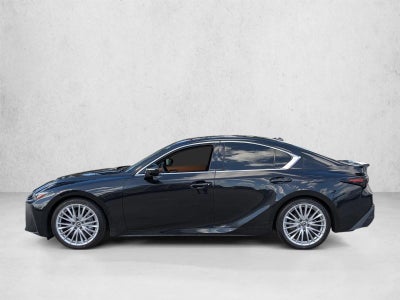 2022 Lexus IS 