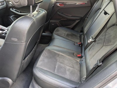 2021 Porsche Macan Base