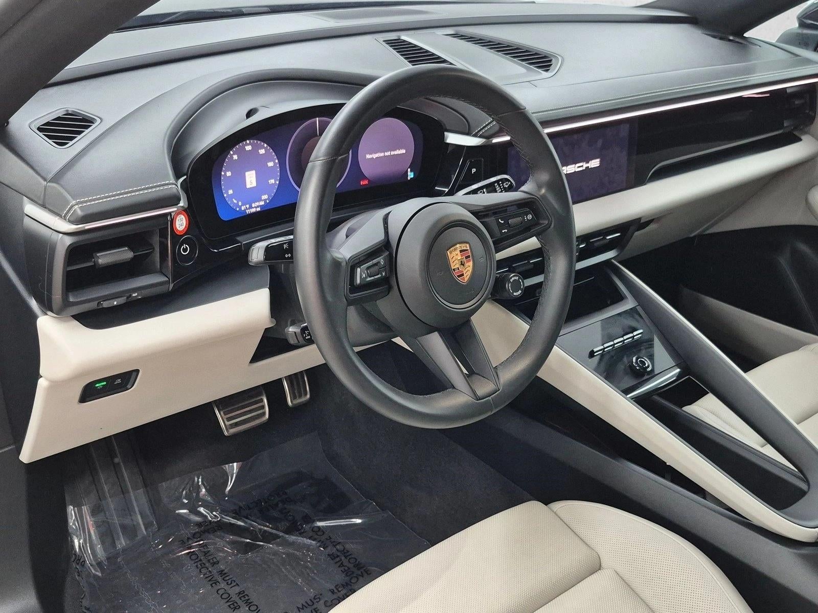 2025 Porsche Macan Electric 4S