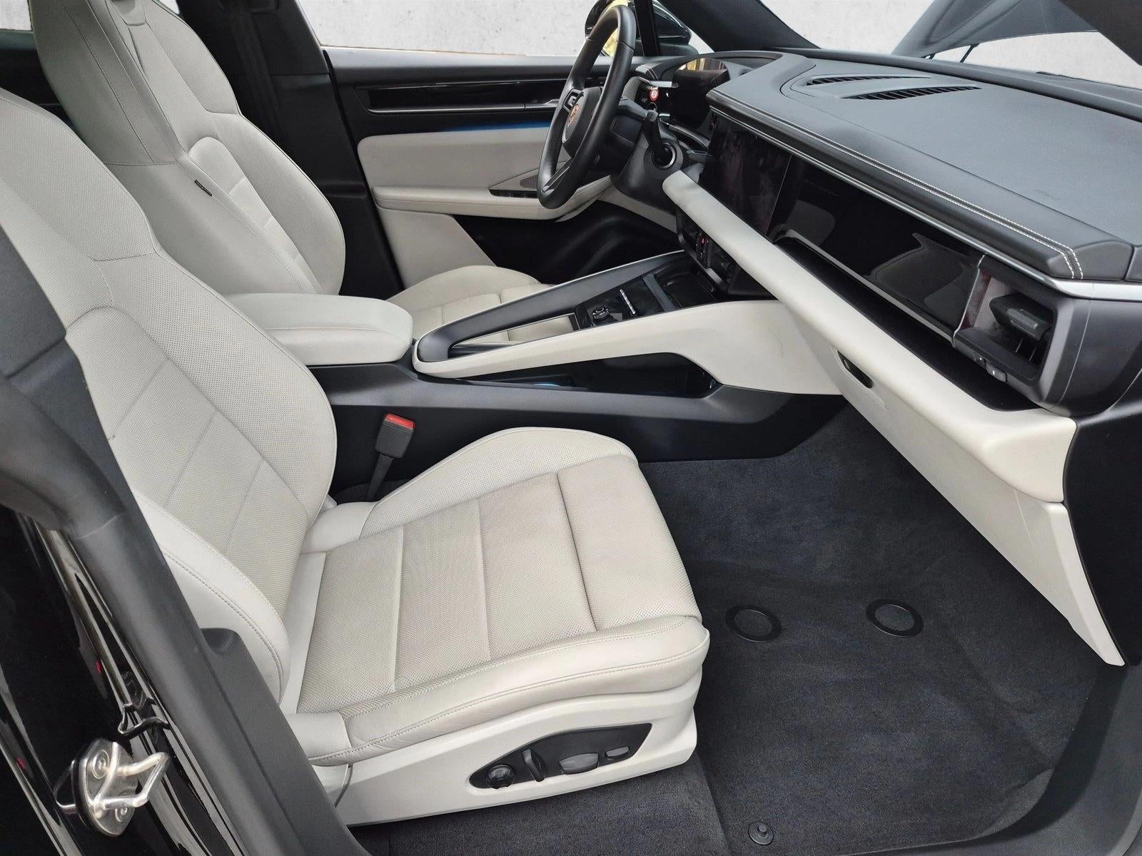 2025 Porsche Macan Electric 4S