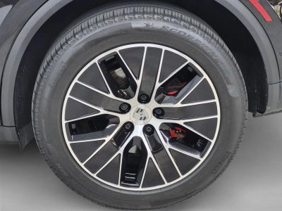 2025 Porsche Macan Electric 4S