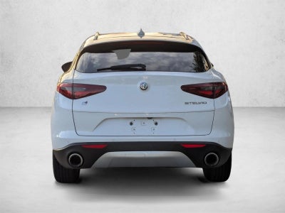2021 Alfa Romeo Stelvio Base
