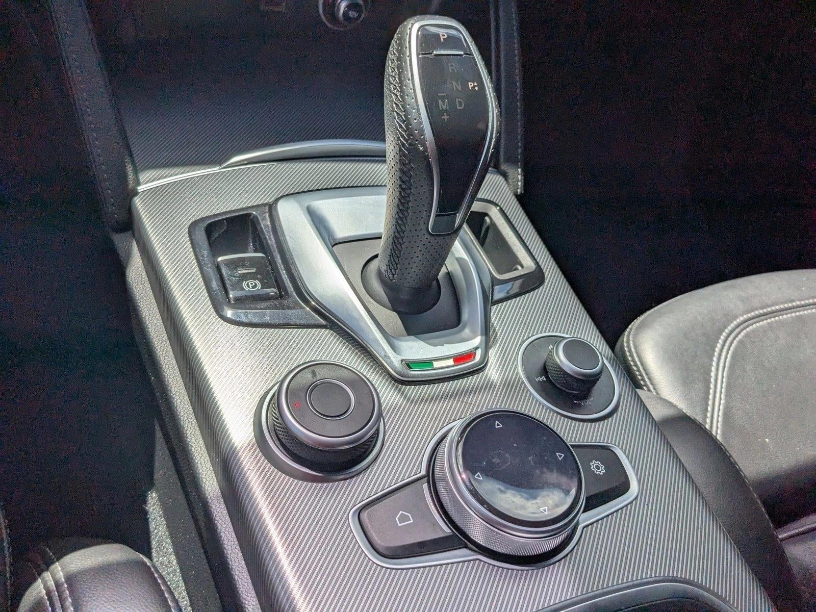 2022 Alfa Romeo Stelvio Veloce