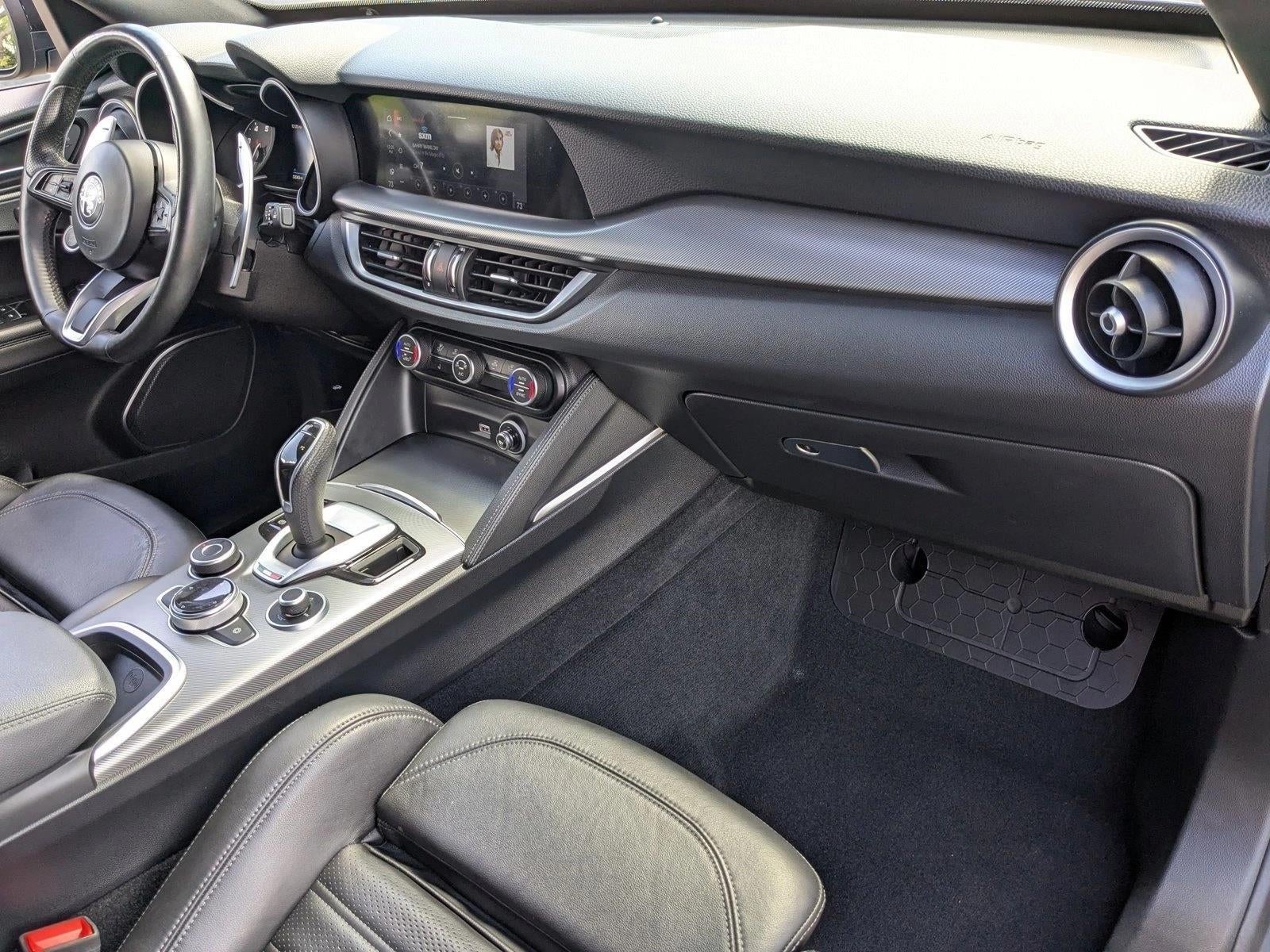 2022 Alfa Romeo Stelvio Veloce