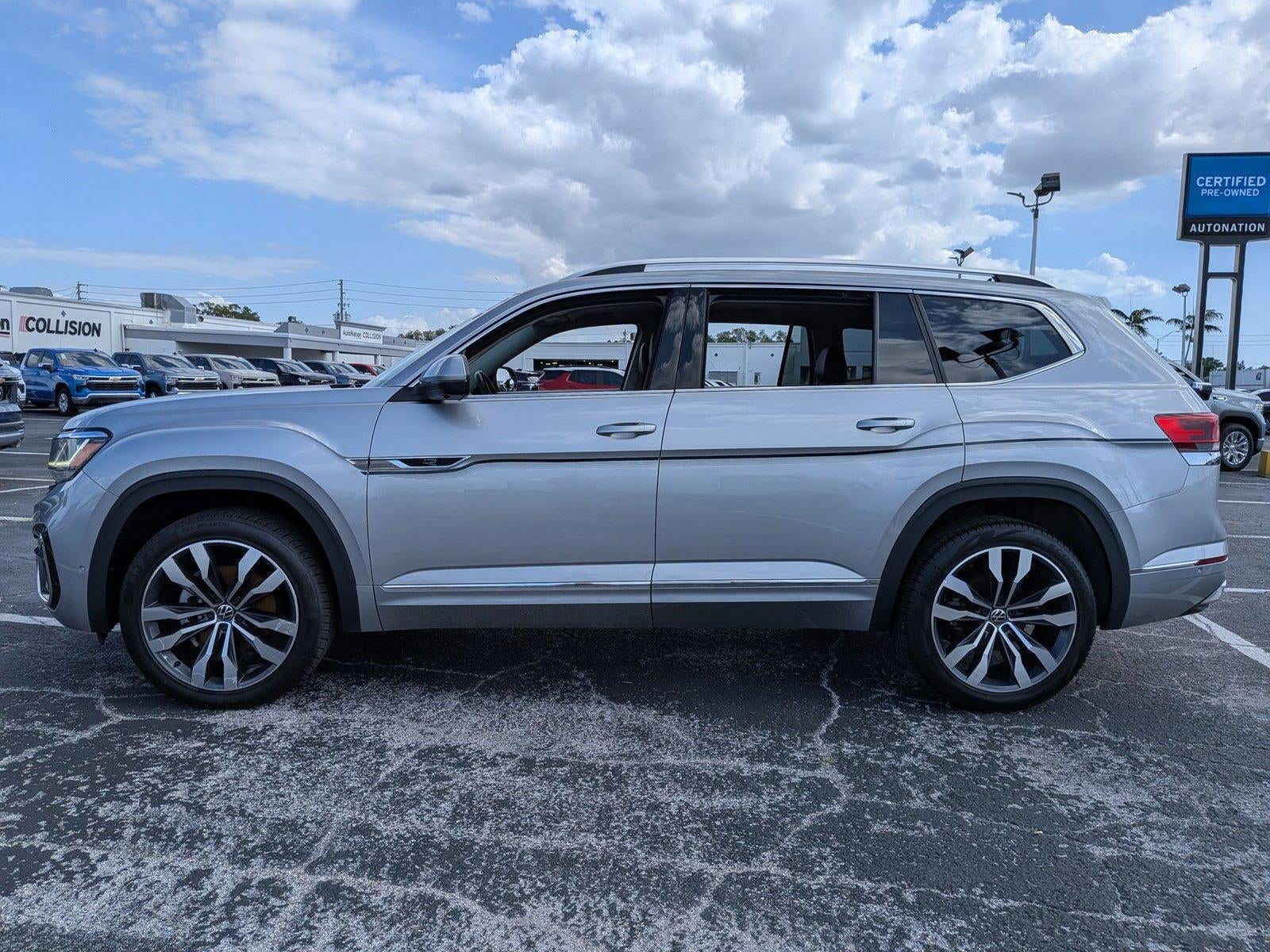 2023 Volkswagen Atlas 3.6L V6 SEL Premium R-Line