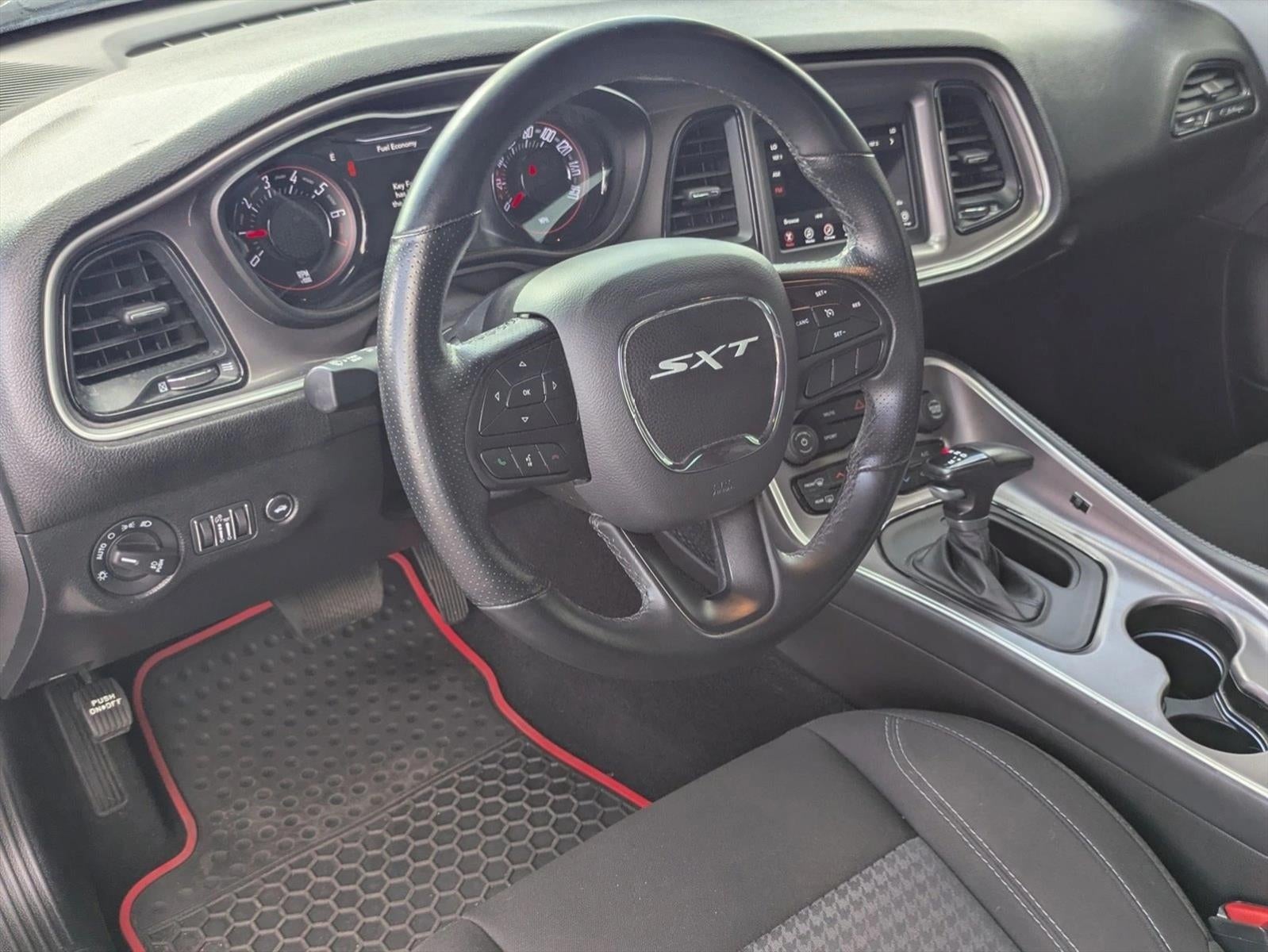2022 Dodge Challenger SXT