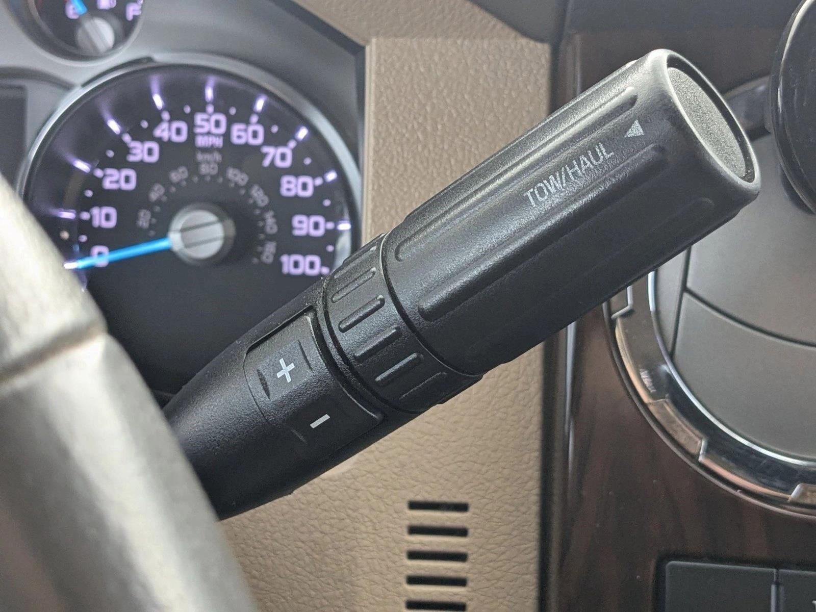 2015 Ford Super Duty F-350 DRW Lariat