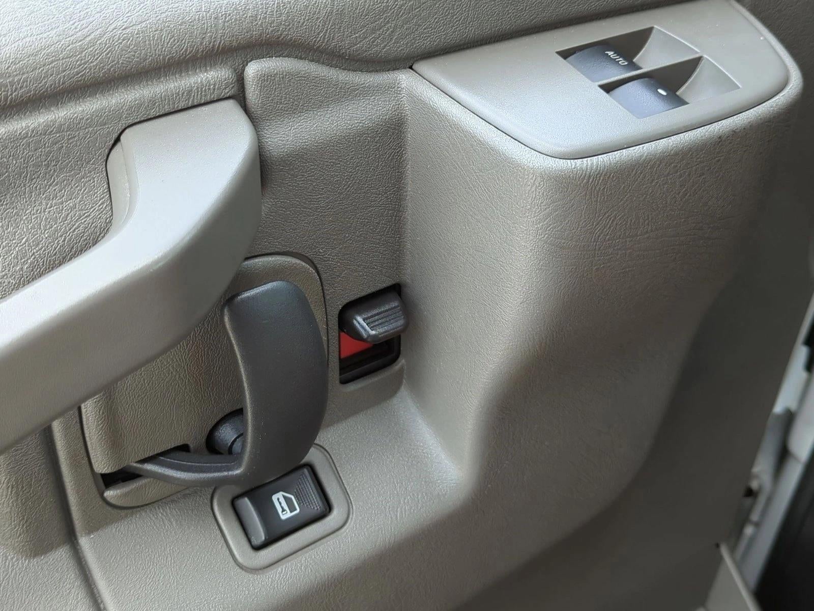 2024 Chevrolet Express Cutaway 3500 Base