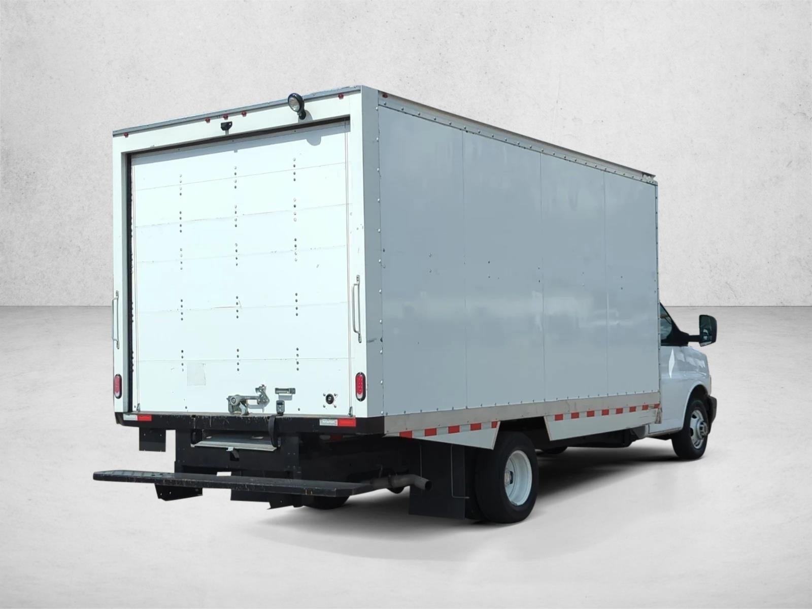 2024 Chevrolet Express Cutaway 3500 Base