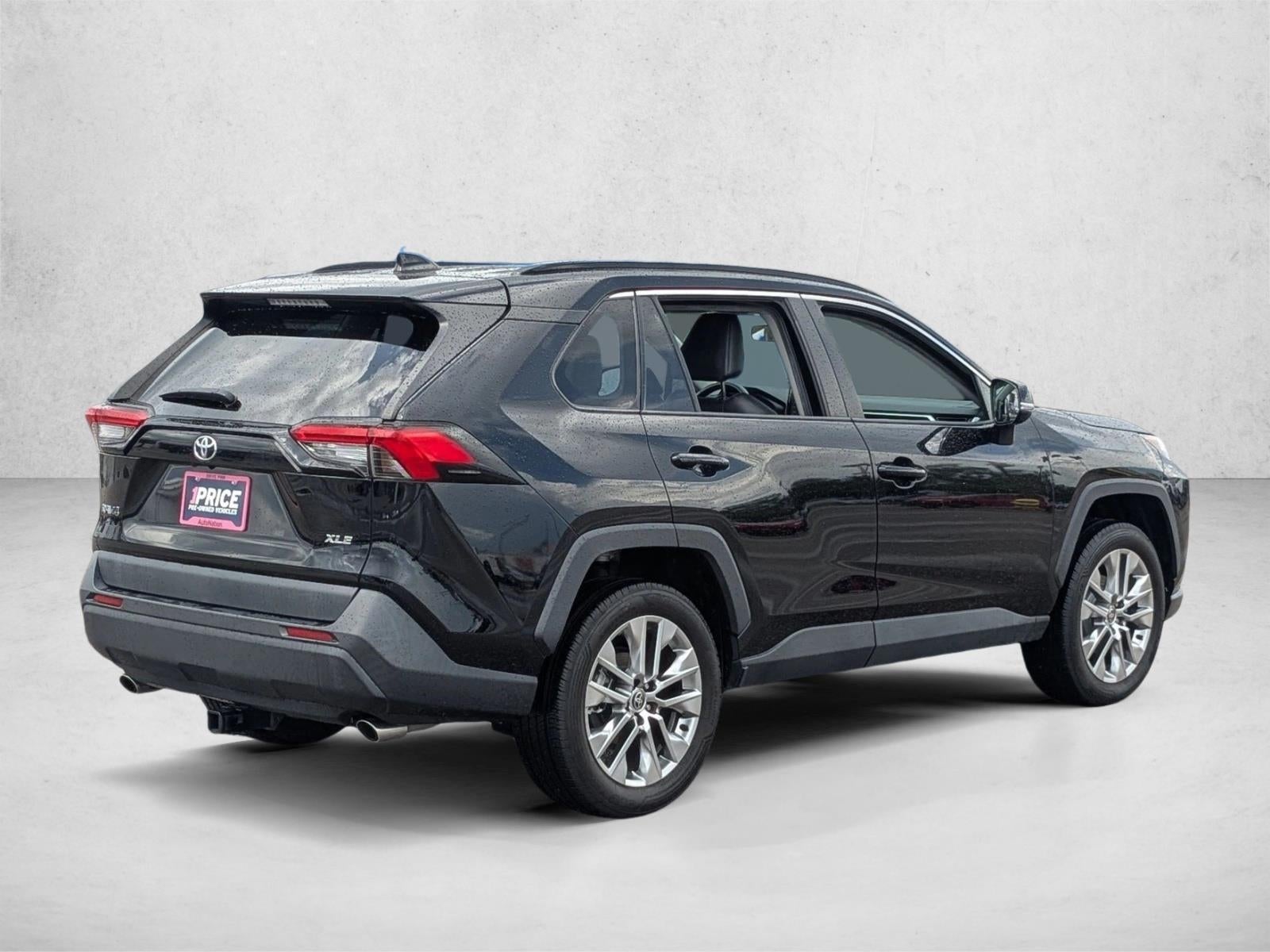 2022 Toyota RAV4 XLE Premium