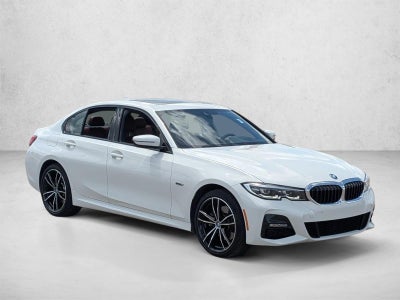 2022 BMW 330e 330e