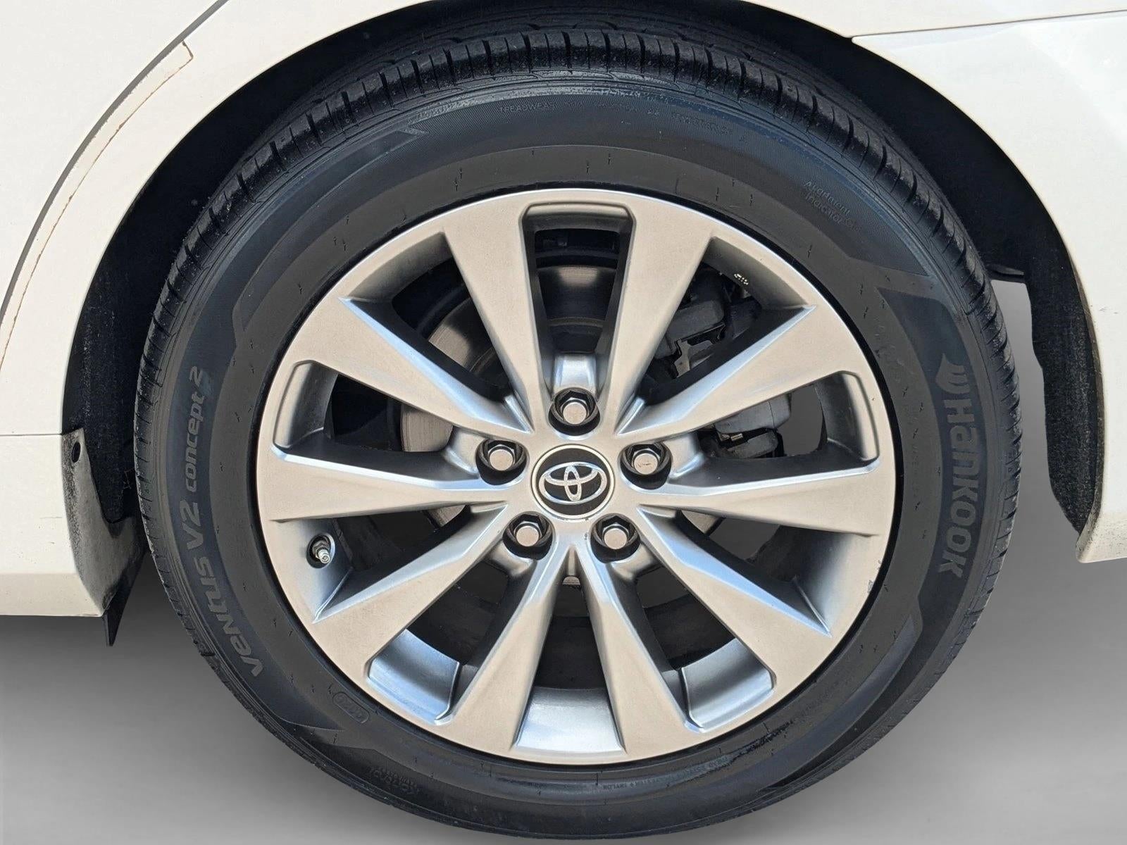 2015 Toyota Camry Hybrid LE