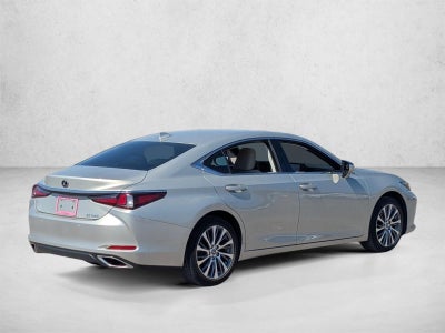 2019 Lexus ES 
