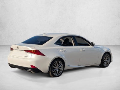2017 Lexus IS 