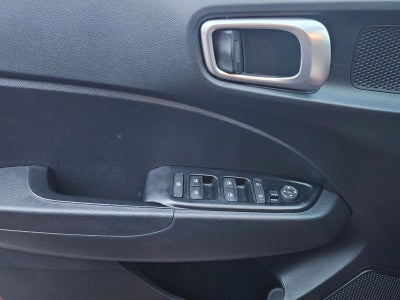 2023 Hyundai Venue SE