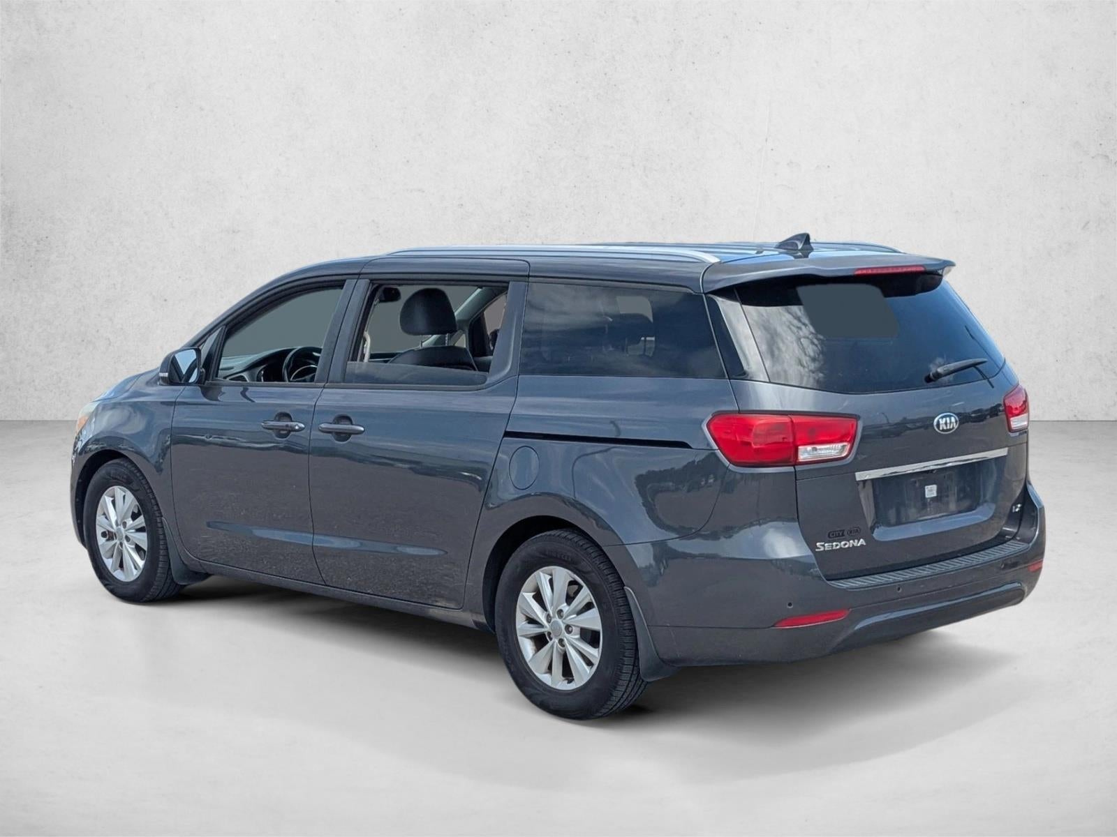 2017 Kia Sedona LX