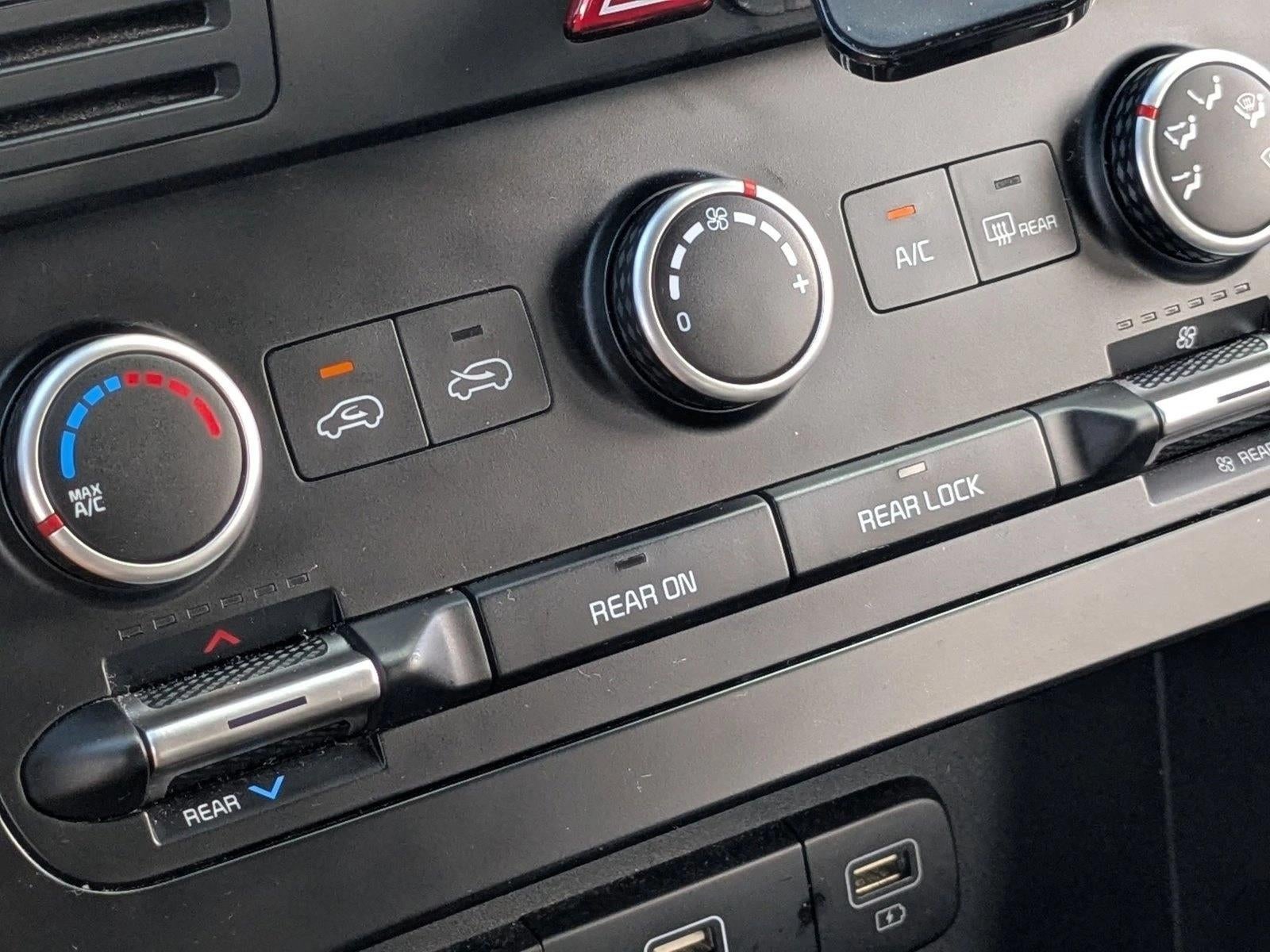 2022 Kia Carnival LX