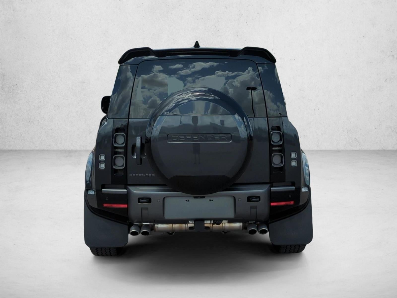 2024 Land Rover Defender V8