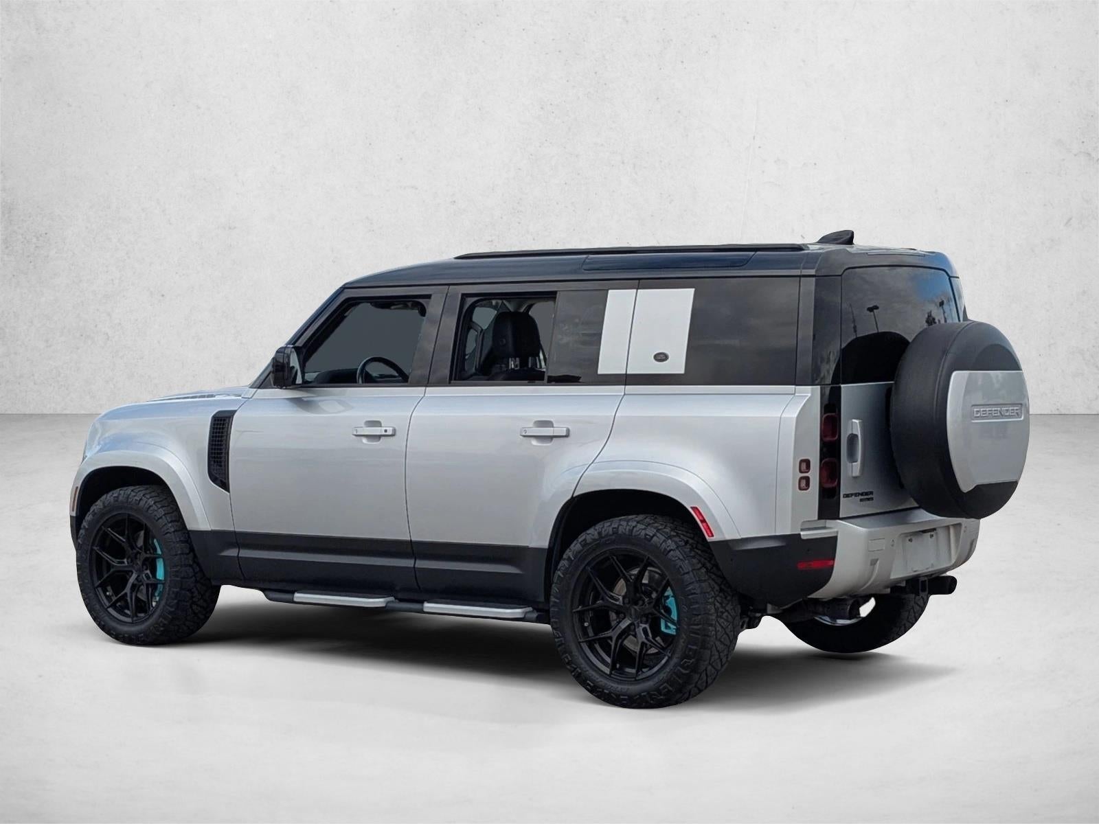2020 Land Rover Defender SE