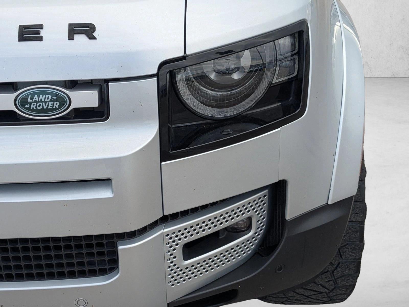 2020 Land Rover Defender SE