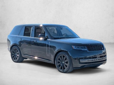 2025 Land Rover Range Rover SE