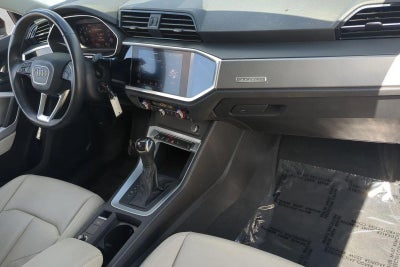 2022 Audi Q3 Premium 40 TFSI quattro Tiptronic