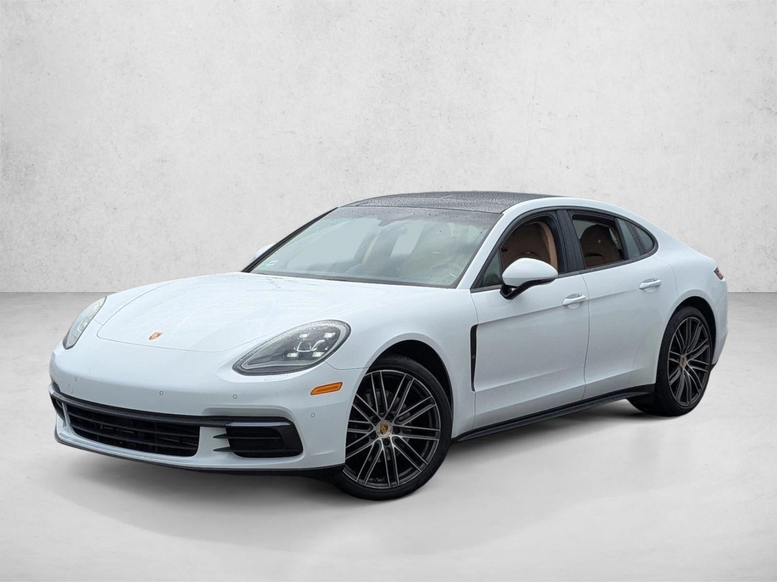 2017 Porsche Panamera Base