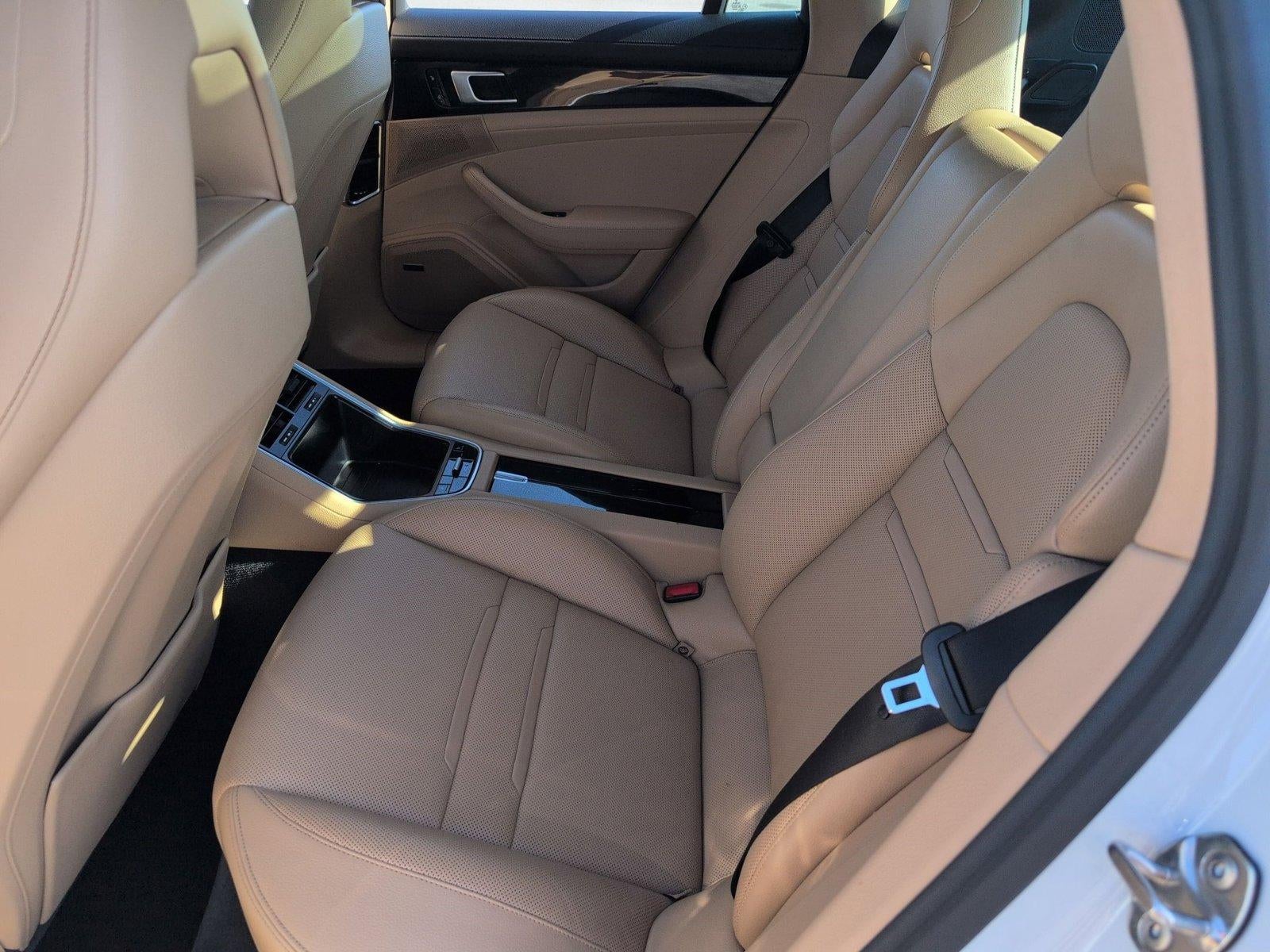 2017 Porsche Panamera Base